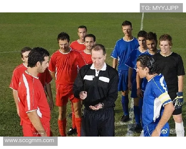 足球13号的传奇之旅：从草根到巅峰的奋斗故事